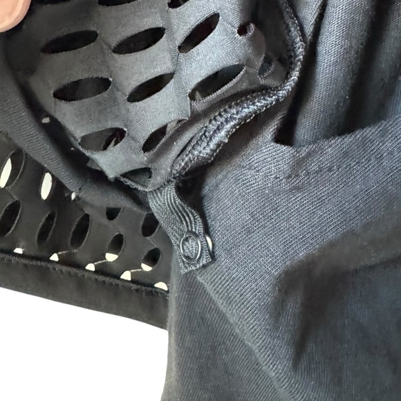 Adidas Big Logo Sleeveless Shirt Mesh Crop T-shirt Duo Black Women’s Medium - Picture 7 of 14